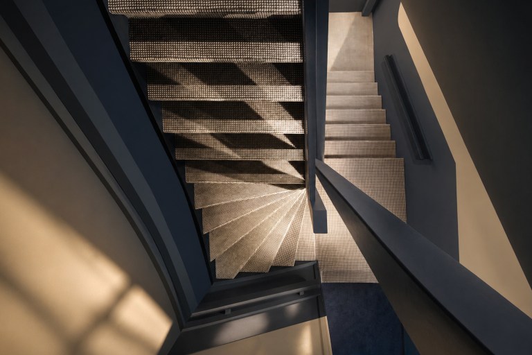Hotel Zeedijk detail stairs